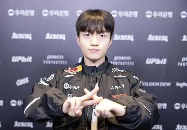 开云官方网-Keria谈T1胜HLE，称与队友沟通后找回自信打法|Keria-柳珉析|lpl|mvp|比赛|监督_新浪新闻